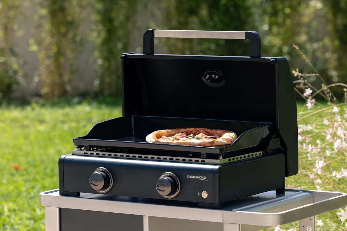 Campingaz Onyx 2 Burner Gas Plancha Griddle with Lid - Powerful & Even Heat Distribution