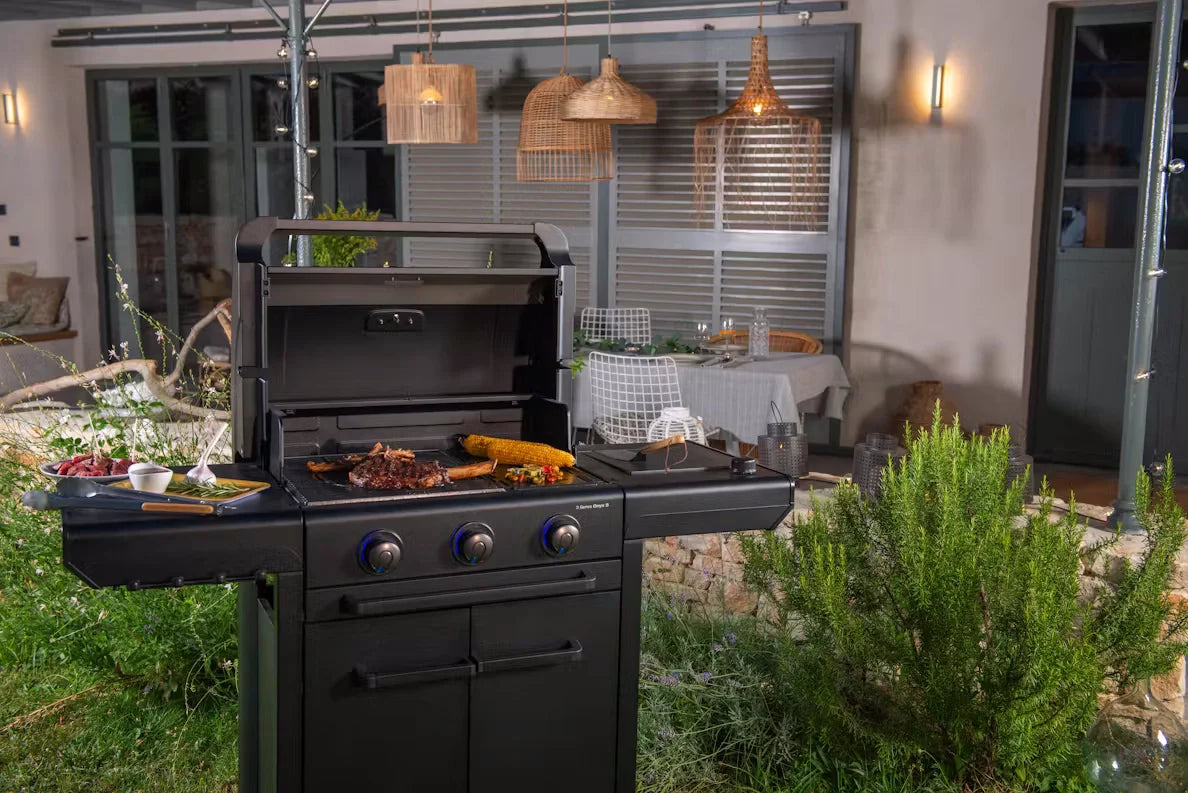 Campingaz Onyx 3-Burner Gas Barbecue with Side Burner and InstaClean® Aqua Pro