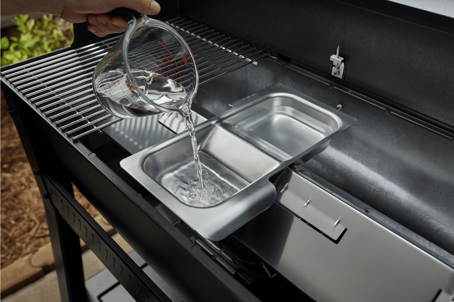 Weber Searwood XL 600 Wood Pellet BBQ Smoker: Versatile Outdoor Cooking with Smart Features