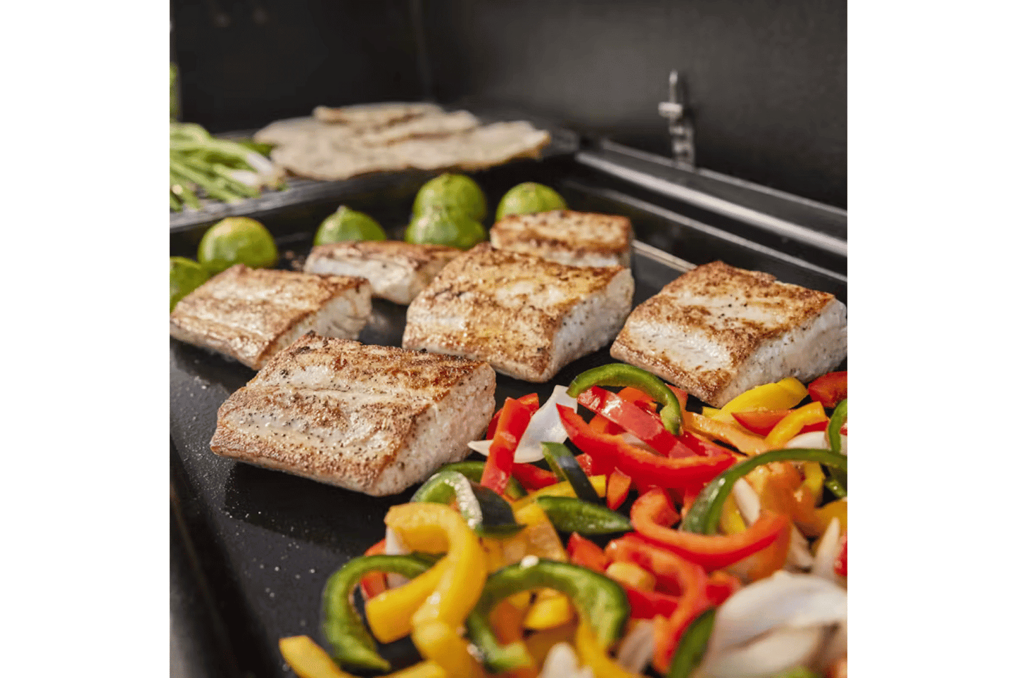 Weber Searwood XL 600 Wood Pellet BBQ Smoker: Versatile Outdoor Cooking with Smart Features