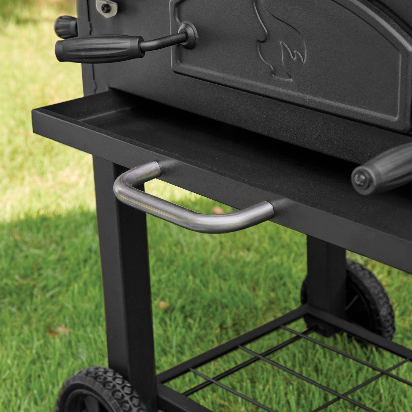 Char-Griller 30" Traditional Heavy-Duty Steel Charcoal BBQ Grill with 790 sq in Cooking Space - E2197