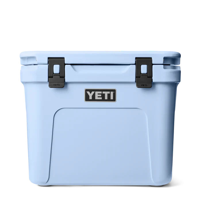 Yeti Roadie 32 Wheeled Cooler Box - Big Sky Blue - Durable & Portable